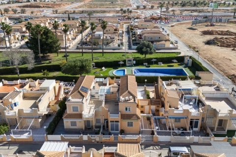 Kaupunkipientalo myytävänä Torrevieja, Alicante, Espanja, 4 makuuhuonetta, 71 m2 No. 145308 - kuva 5