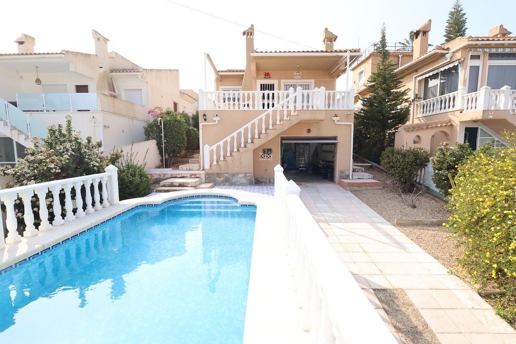 Villa a Los Balcones, Alicante, Spagna 3 camere da letto, 126 mq. N° 145306
