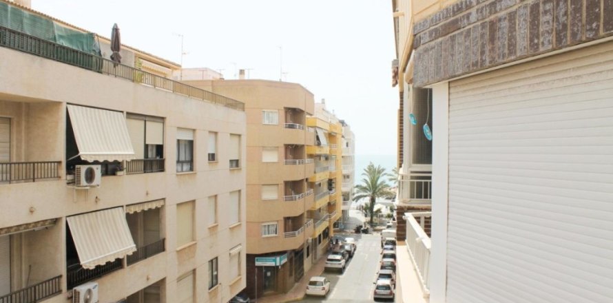 Квартира в Торревьеха, Аликанте, Испания 3 спальни, 110м2 №145311