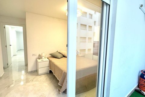 Lägenhet till salu Torrevieja, Alicante, Spanien 3 sovrum, 90 kvm. Nr. 139295 - foto 18