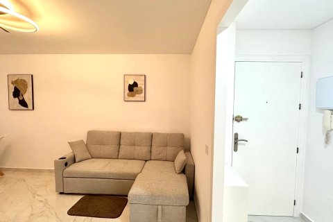 Lägenhet till salu Torrevieja, Alicante, Spanien 3 sovrum, 90 kvm. Nr. 139295 - foto 4