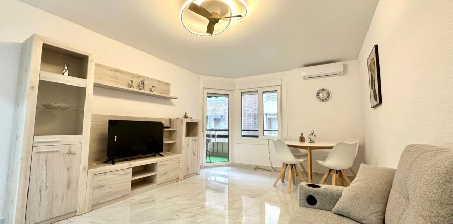 Lägenhet Torrevieja, Alicante, Spanien 3 sovrum, 90 kvm. Nr. 139295