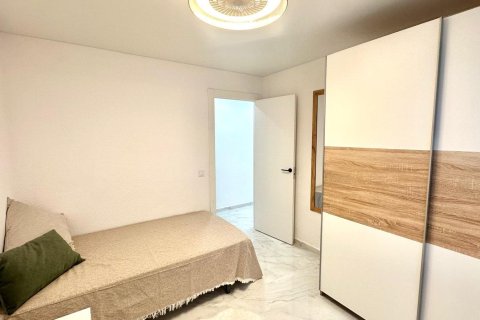 Lägenhet till salu Torrevieja, Alicante, Spanien 3 sovrum, 90 kvm. Nr. 139295 - foto 29