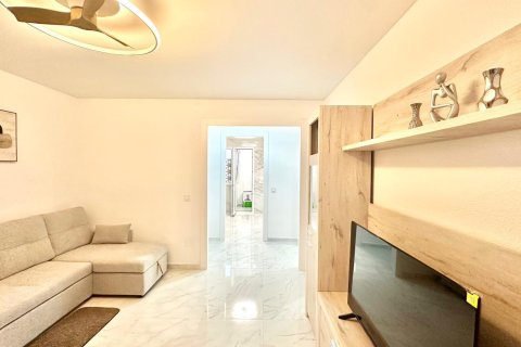 Lägenhet till salu Torrevieja, Alicante, Spanien 3 sovrum, 90 kvm. Nr. 139295 - foto 9