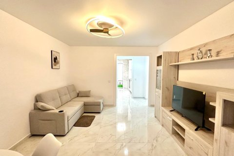 Lägenhet till salu Torrevieja, Alicante, Spanien 3 sovrum, 90 kvm. Nr. 139295 - foto 22
