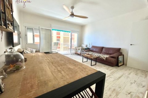 Продажа квартиры Торревьеха, Аликанте, Испания 2 спальни, 117м2 №116858 - фото 15
