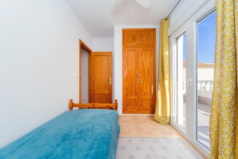 Casa adosada en venta en Dehesa De Campoamor, Alicante, España 4 dormitorios, No. 189186 - foto 11