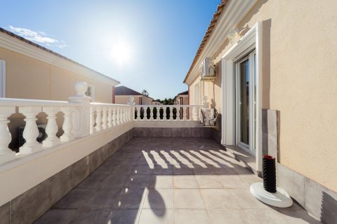 Casa adosada en venta en Dehesa De Campoamor, Alicante, España 4 dormitorios, No. 189186 - foto 15
