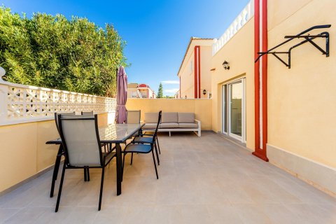 Casa adosada en venta en Dehesa De Campoamor, Alicante, España 4 dormitorios, No. 189186 - foto 14
