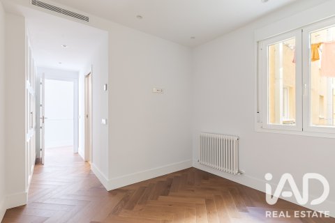 Продажа квартиры в Мадрид, Испания 2 спальни, 105м2 №188072 - фото 13