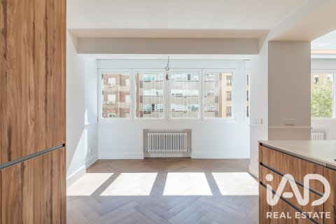 Продажа квартиры в Мадрид, Испания 2 спальни, 105м2 №188072 - фото 9
