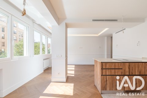 Продажа квартиры в Мадрид, Испания 2 спальни, 105м2 №188072 - фото 3