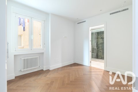 Продажа квартиры в Мадрид, Испания 2 спальни, 105м2 №188072 - фото 22