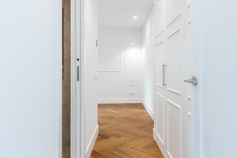 Продажа квартиры в Мадрид, Испания 2 спальни, 105м2 №188072 - фото 11