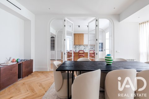 Продажа квартиры в Мадрид, Испания 4 спальни, 304м2 №188071 - фото 2