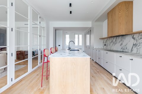 Продажа квартиры в Мадрид, Испания 4 спальни, 304м2 №188071 - фото 8