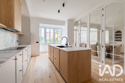 Продажа квартиры в Мадрид, Испания 4 спальни, 304м2 №188071 - фото 14