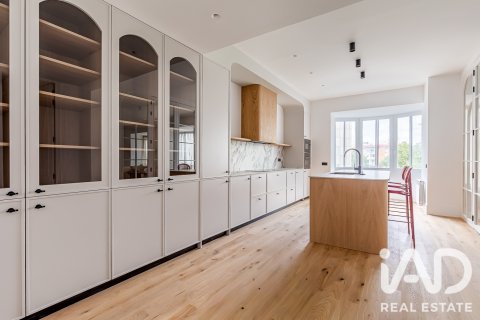 Продажа квартиры в Мадрид, Испания 4 спальни, 304м2 №188071 - фото 15