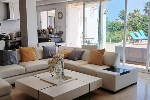 House à vendre à Mijas, Malaga, Espagne, 7 chambres, 276 m2 No. 188139 - photo 8