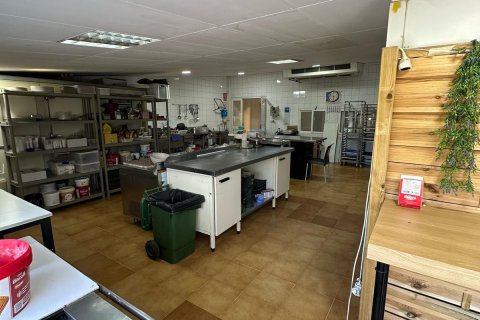 Commercial property à louer Marbella, Malaga, Espagne, 225 m2 No. 136875 - photo 4