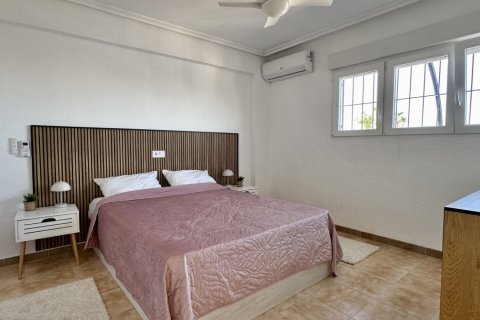 Apartment à vendre à Alicante, Espagne, 2 chambres, 85 m2 No. 139935 - photo 17