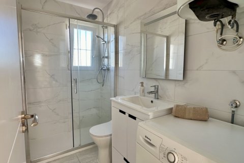 Apartment à vendre à Alicante, Espagne, 2 chambres, 85 m2 No. 139935 - photo 24