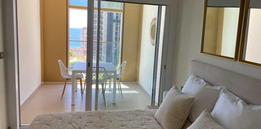 Apartment à Benidorm, Alicante, Espagne 1 chambre, 95 m2 No. 179567