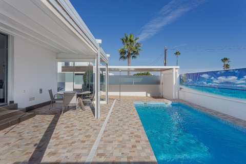 Villa till salu i Alicante, Spanien 3 sovrum, 108 kvm. Nr. 179566 - foto 2