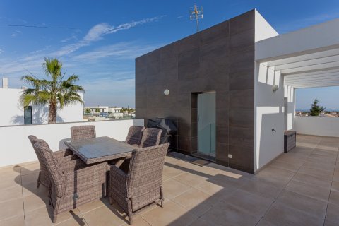 Villa till salu i Alicante, Spanien 3 sovrum, 108 kvm. Nr. 179566 - foto 22