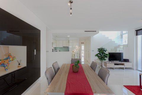 Villa till salu i Alicante, Spanien 3 sovrum, 108 kvm. Nr. 179566 - foto 7