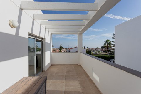 Villa till salu i Alicante, Spanien 3 sovrum, 108 kvm. Nr. 179566 - foto 21