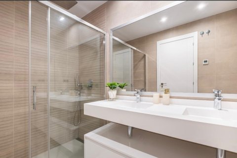 Apartment à vendre à Benidorm, Alicante, Espagne, 2 chambres, 147 m2 No. 179568 - photo 3
