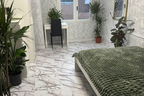 Dzīvoklis pārdošanā Mislata, Valencia, Spānijā 1 istaba, 95 m2 Nr. 166587 - attēls 3