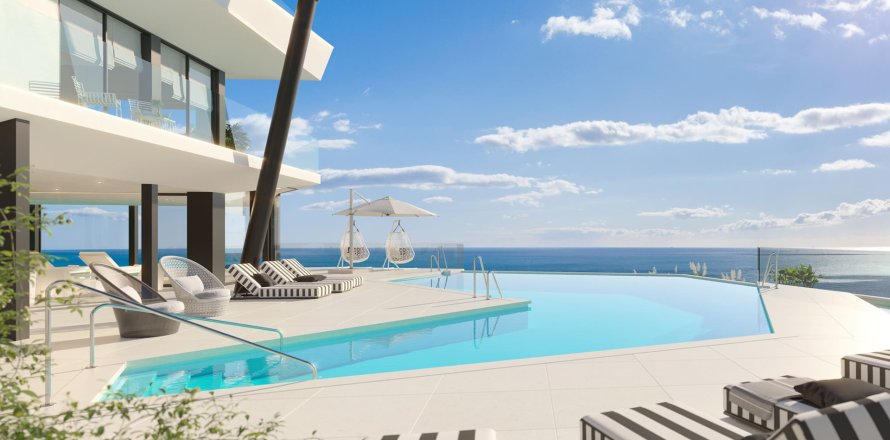 Penthouse in Fuengirola, Malaga, Spain 3 bedrooms, 425 sq.m. No. 162195