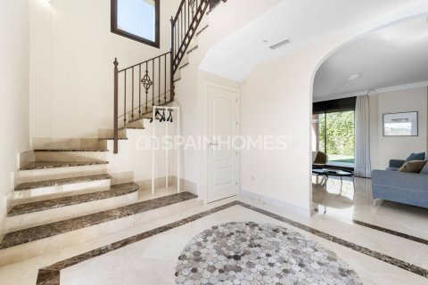Продажа виллы в Эстепона, Малага, Испания 3 спальни, 235м2 №117663 - фото 3