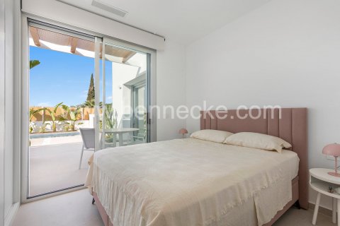 Продажа виллы в Бенихофар, Аликанте, Испания 3 спальни, 225м2 №104147 - фото 25