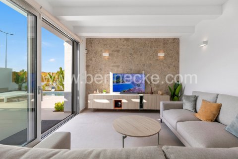 Продажа виллы в Бенихофар, Аликанте, Испания 3 спальни, 225м2 №104147 - фото 11