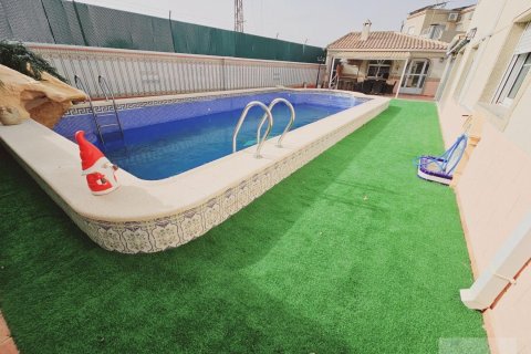 Huvila myytävänä Torrevieja, Alicante, Espanja, 5 makuuhuonetta, 230 m2 No. 139375 - kuva 10