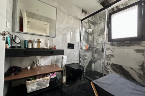 Villa till salu i Los Balcones, Alicante, Spanien 3 sovrum, 241 kvm. Nr. 139375 - foto 24