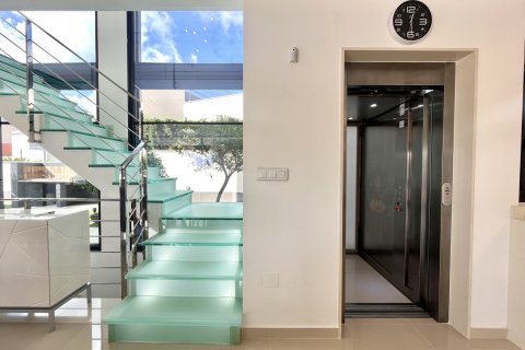 Villa for sale San Miguel de Salinas, Alicante, Spain 5 bedrooms, 318 sq.m. No. 139371 - photo 20