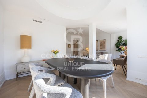 Huoneisto myytävänä Madrid, Espanja, 4 makuuhuonetta, 200 m2 No. 157707 - kuva 10