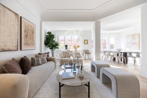 Huoneisto myytävänä Madrid, Espanja, 4 makuuhuonetta, 200 m2 No. 157707 - kuva 7