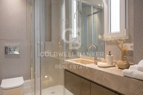 Huoneisto myytävänä Madrid, Espanja, 4 makuuhuonetta, 200 m2 No. 157707 - kuva 26