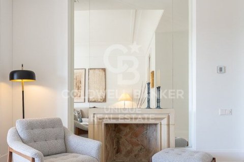 Huoneisto myytävänä Madrid, Espanja, 4 makuuhuonetta, 200 m2 No. 157707 - kuva 8