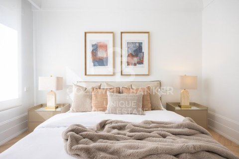 Huoneisto myytävänä Madrid, Espanja, 4 makuuhuonetta, 200 m2 No. 157707 - kuva 20