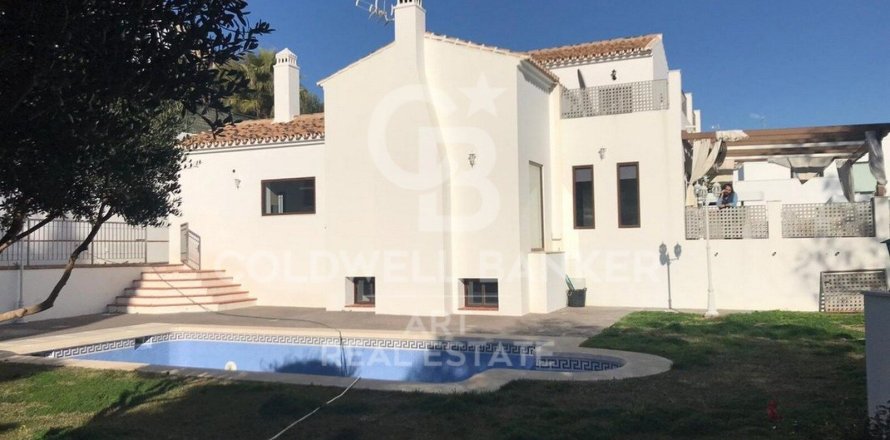 Villa en Benalmádena, Málaga, España 4 dormitorios, 471 m2 No. 157709