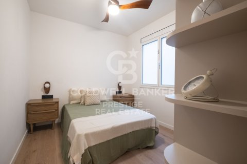 Продажа квартиры в Барселона, Испания 3 спальни, 76м2 №157705 - фото 19