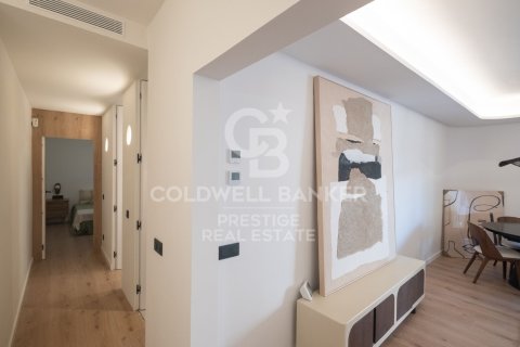 Продажа квартиры в Барселона, Испания 3 спальни, 76м2 №157705 - фото 24