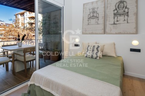Продажа квартиры в Барселона, Испания 3 спальни, 76м2 №157705 - фото 12