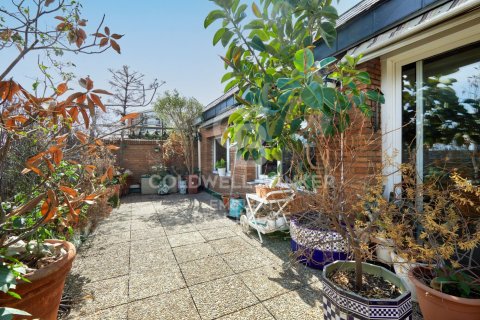 Takvåning till salu i Barcelona, Spanien 4 sovrum, 188 kvm. Nr. 157708 - foto 21